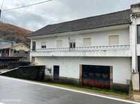 Moradia T4 para venda