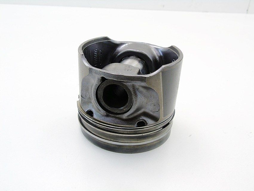 Tłok 2S4Q 82L97 1.8 Tdci Focus Mk1 Fiesta Connect Tourneo