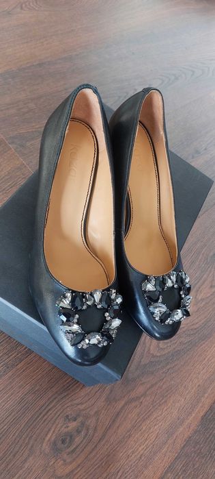 Czółenka szpili kazar