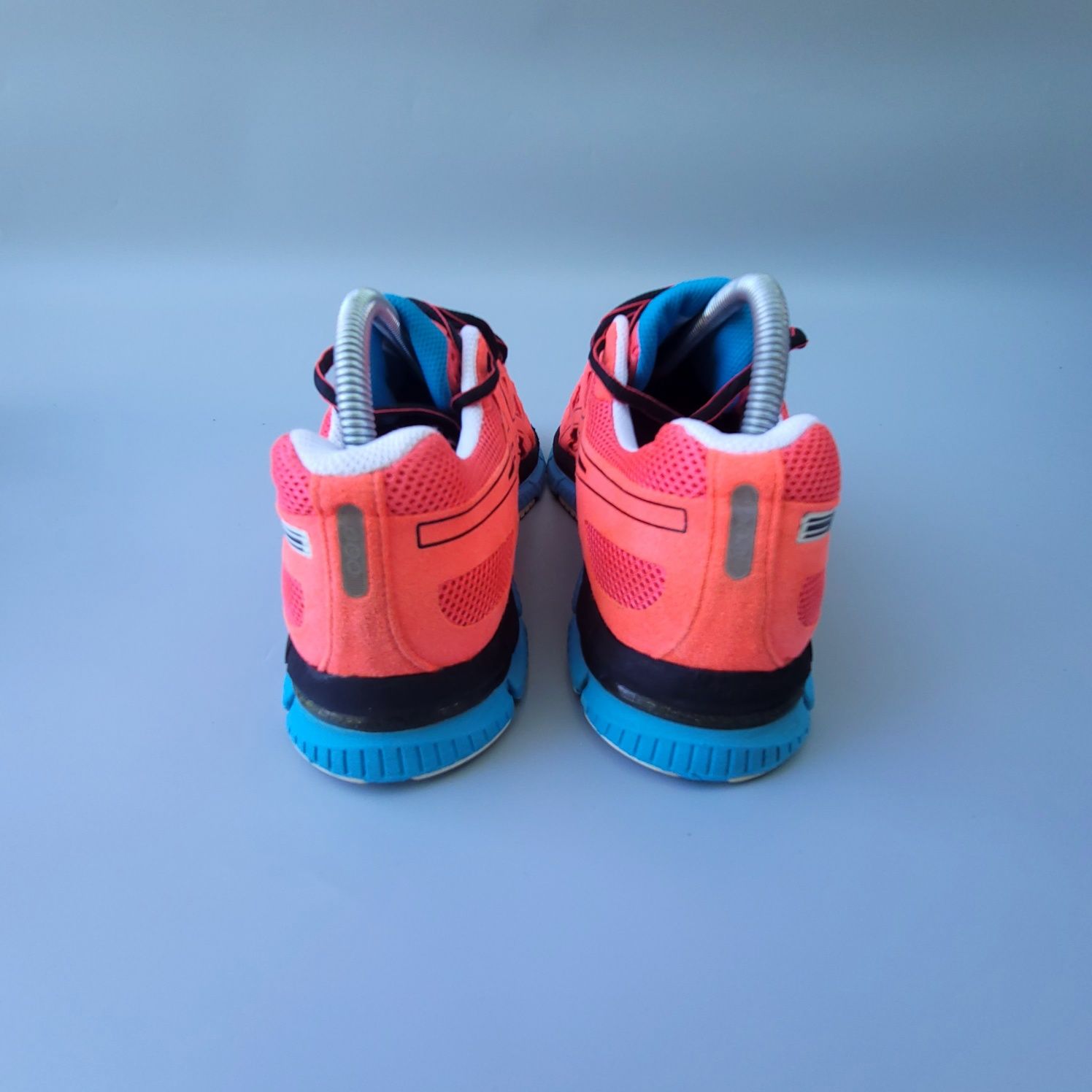 Кросівки Asics Gel – Оригінал, відмінний стан, розмір 41.5, Асікс