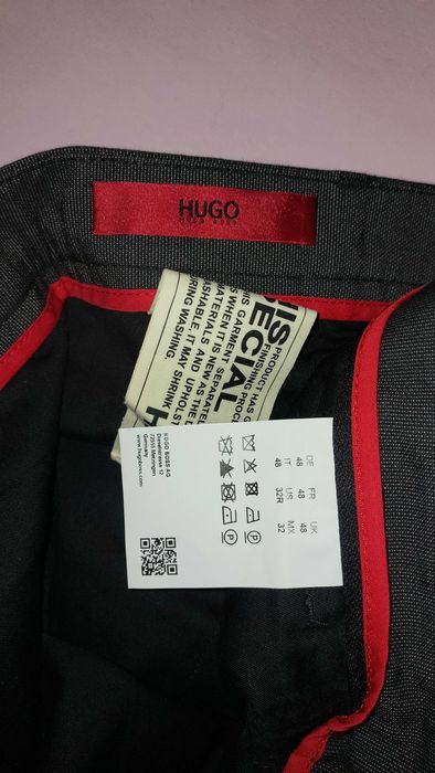 с QR-кодом 48 HUGO BOSS без стрелок брюки штаны