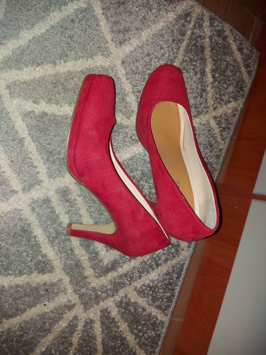 Czerwone szpilki r 39