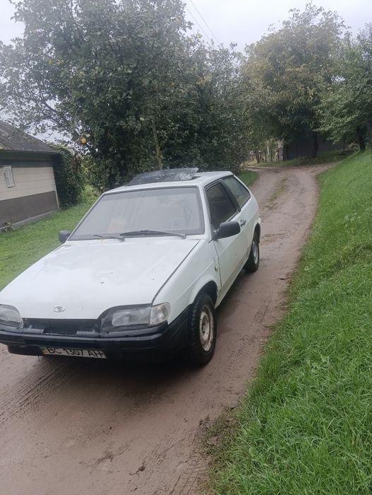 Продається машина ваз 21081