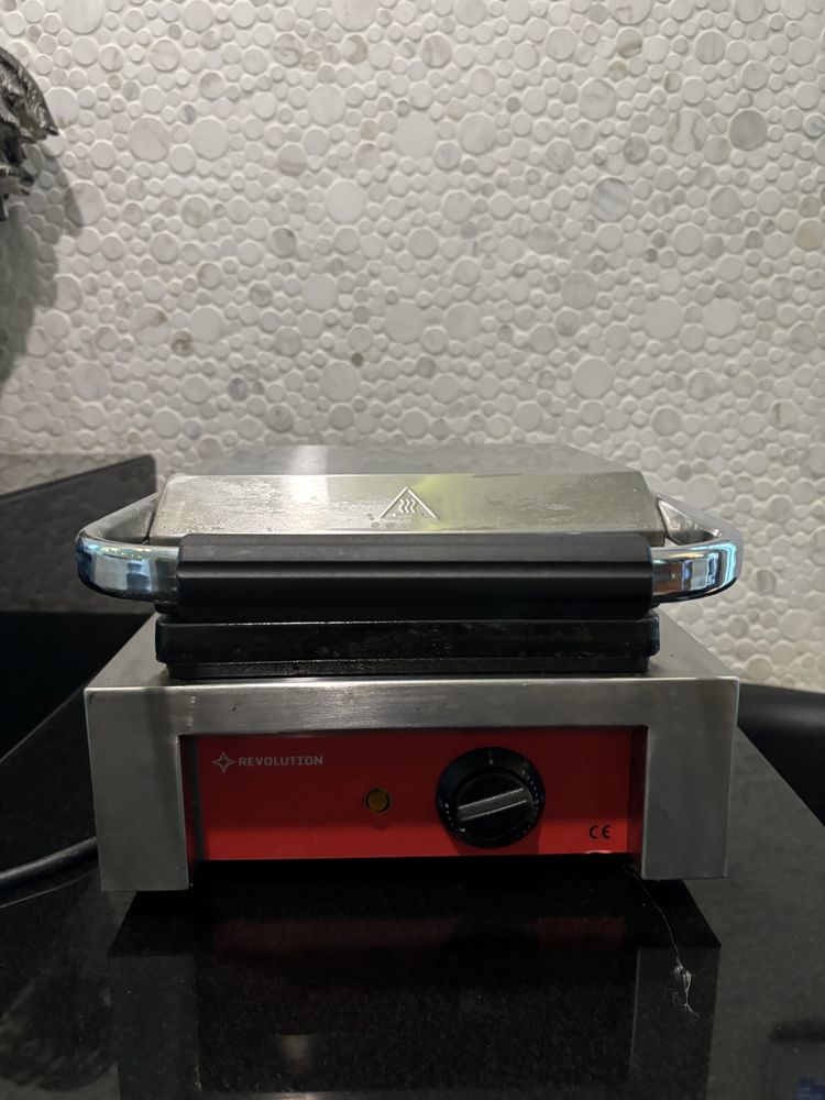 Gofrownica 1500W gastronomiczna