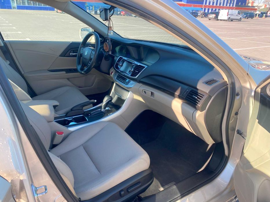 Автомобіль Honda Accord