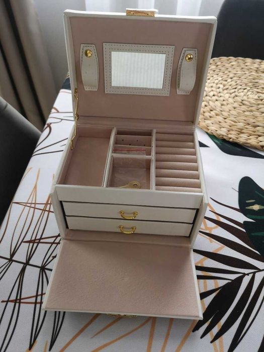 Szkatułka na Biżuterię Kuferek z Lusterkiem i Szufladami Organizer