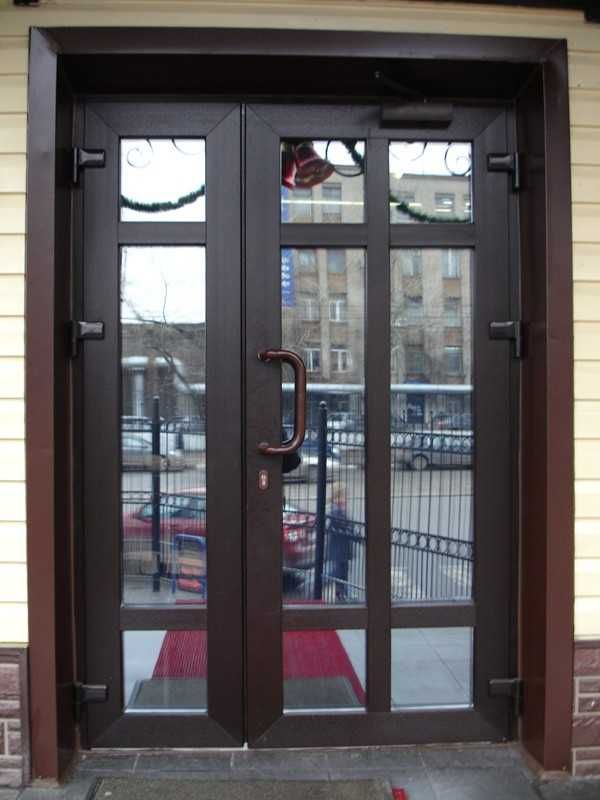 Дверь входная, окна двери пластиковые, двери Чернигов.