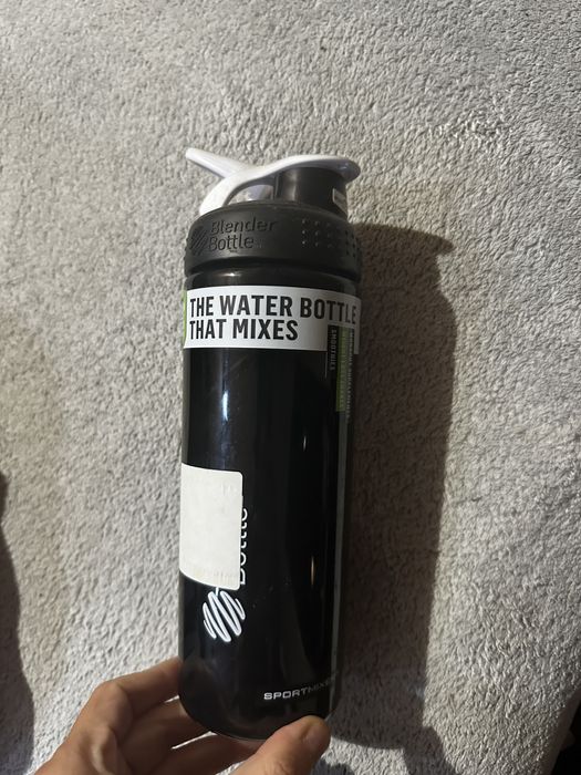 Nowy bidon czarny, resistand odor