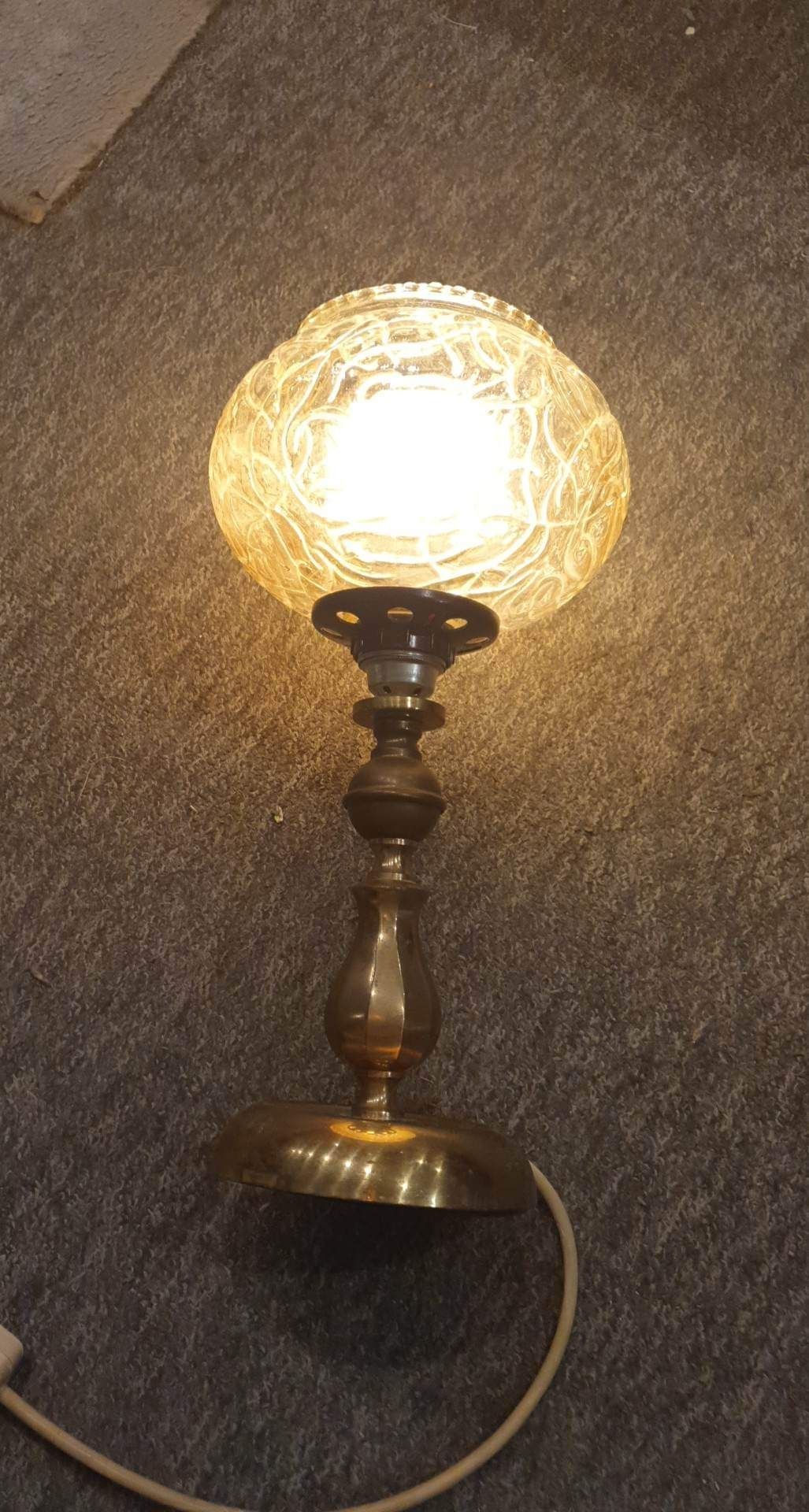 Piękna Mosiężna lampa stojąca lampka na stolik