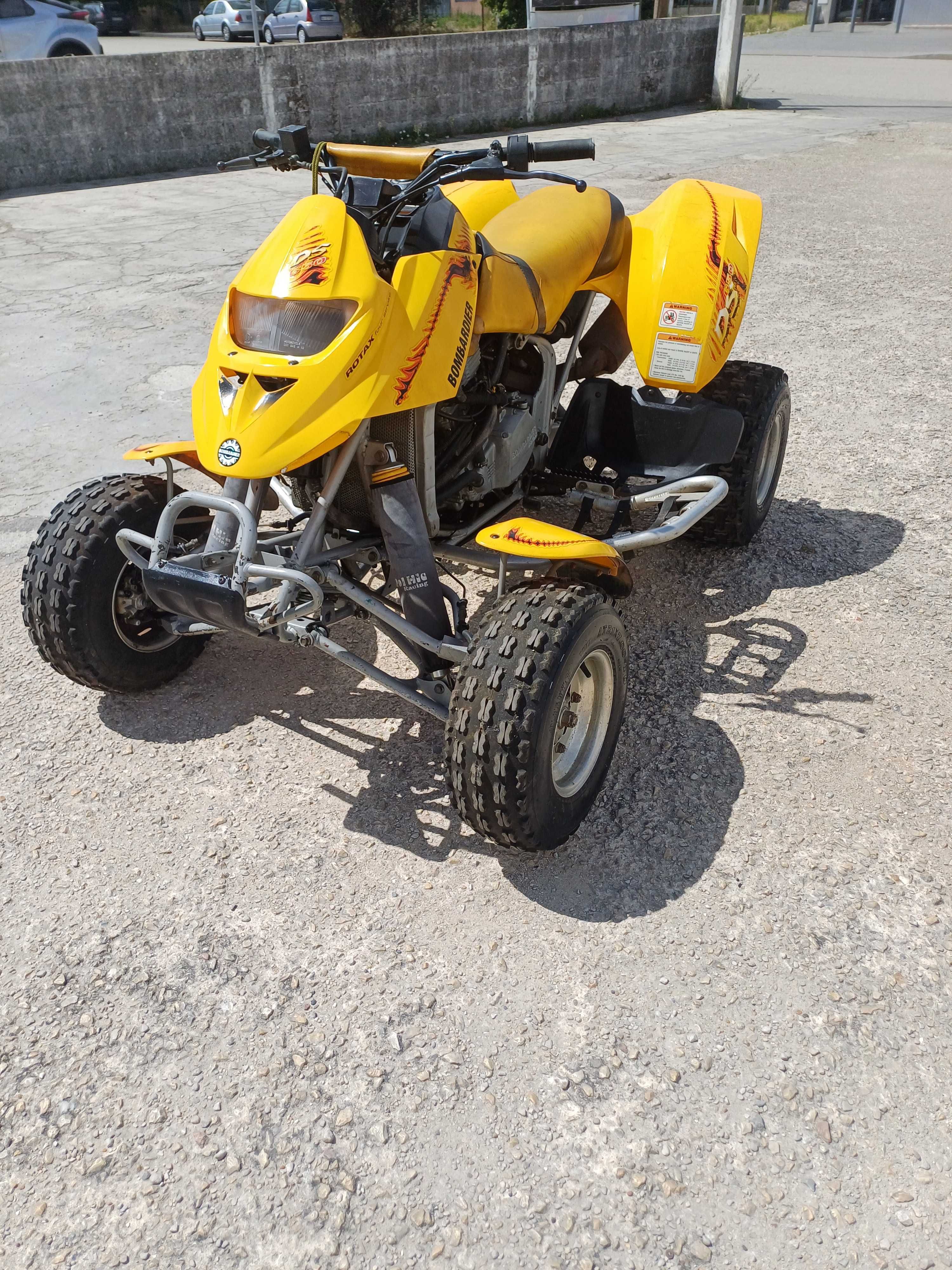 Bombardier ds 650