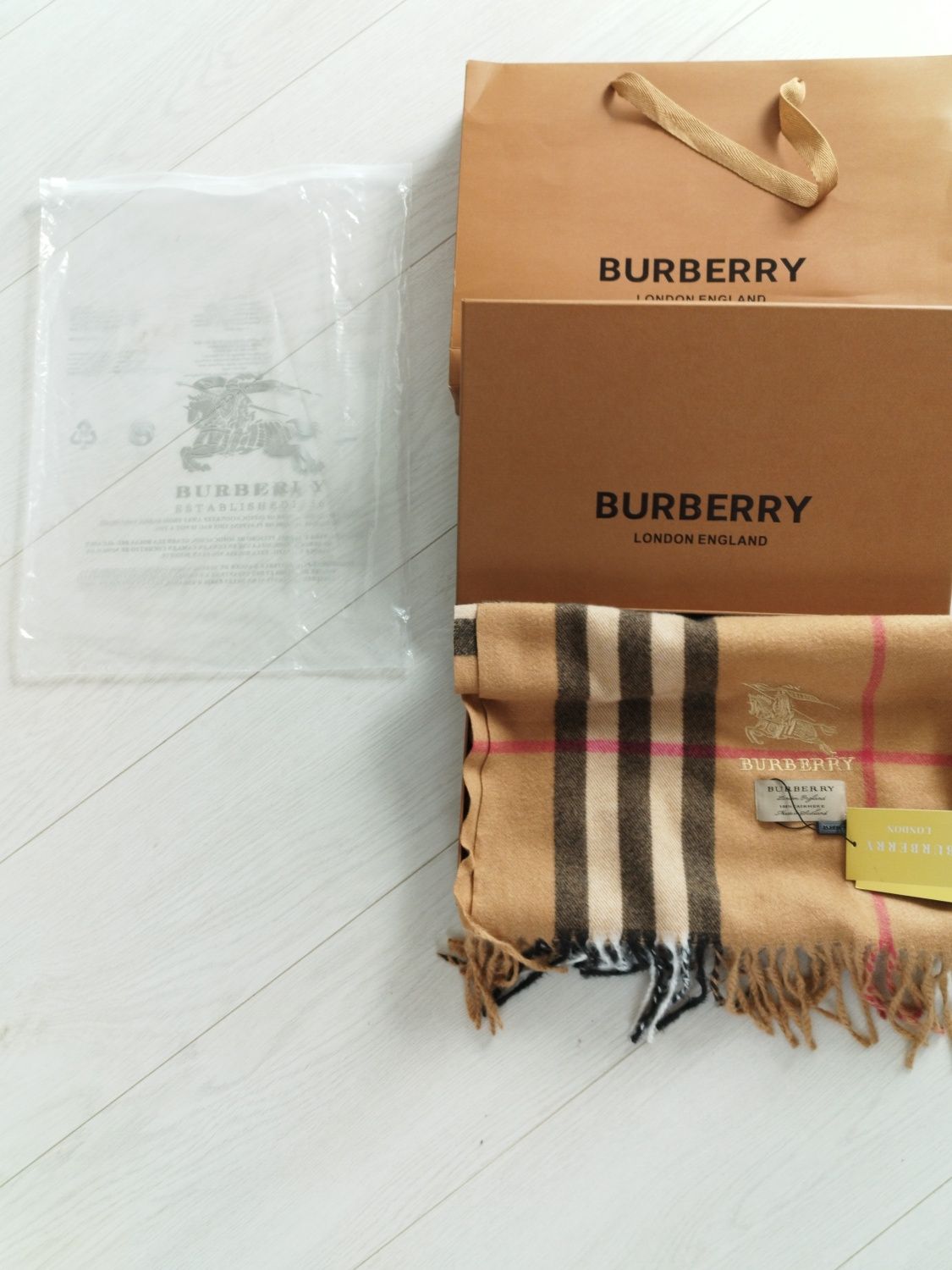 Shalik Burberry 100% CASMERE