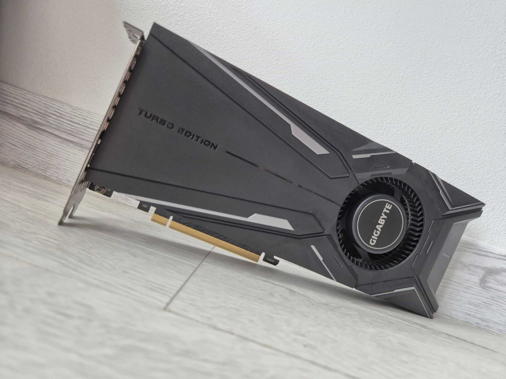 ігрова відеокарта RTX2080 8GB GDDR6 Gigabyte TURBO Edition. Trade-IN