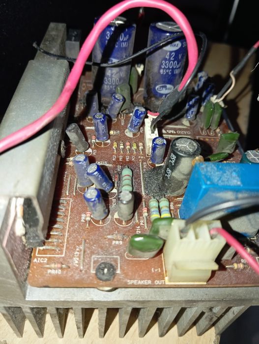 Wzmacniacz z subwoofera 100wat Rms