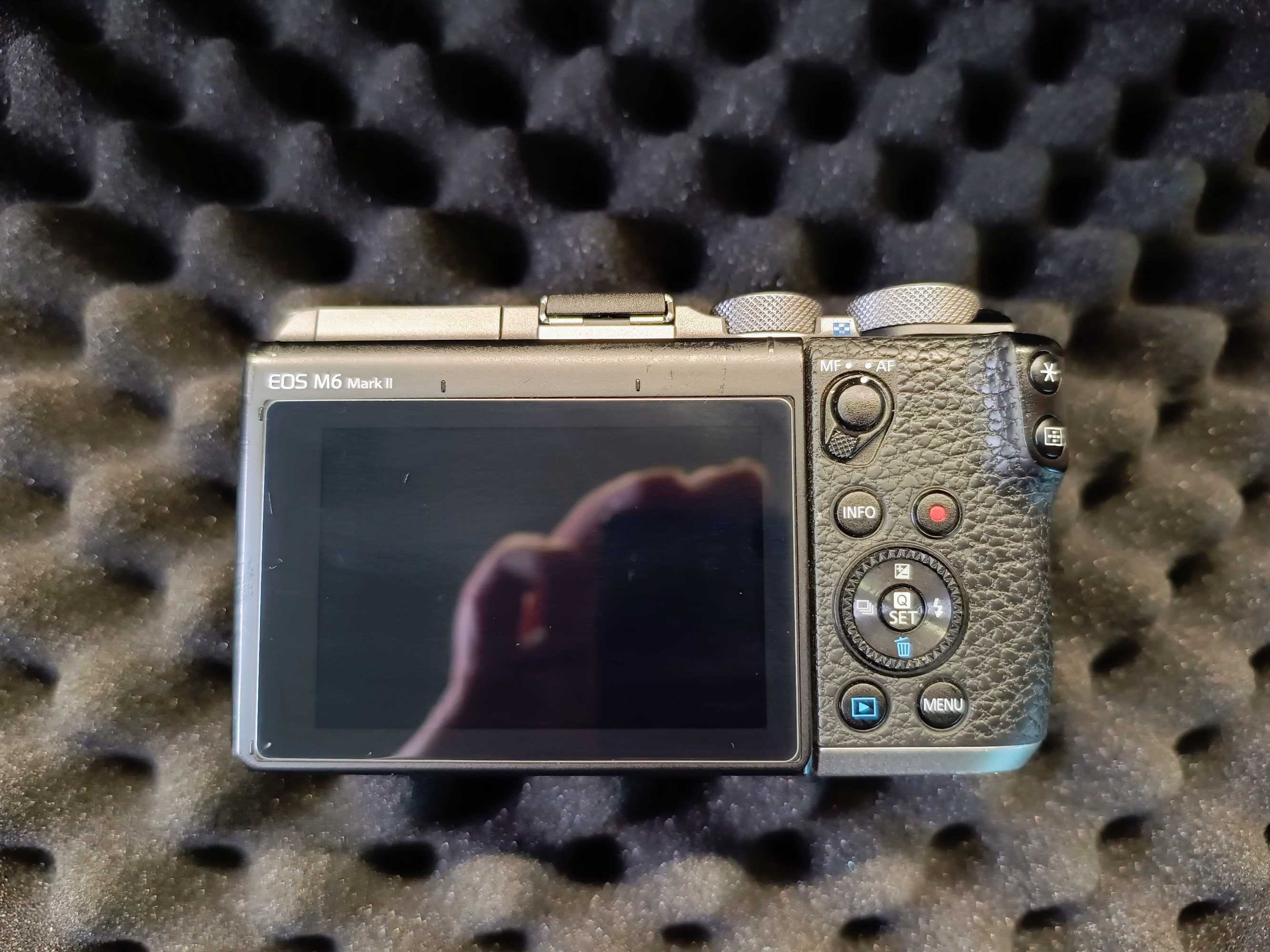Canon M6 mark2 (mark II)
