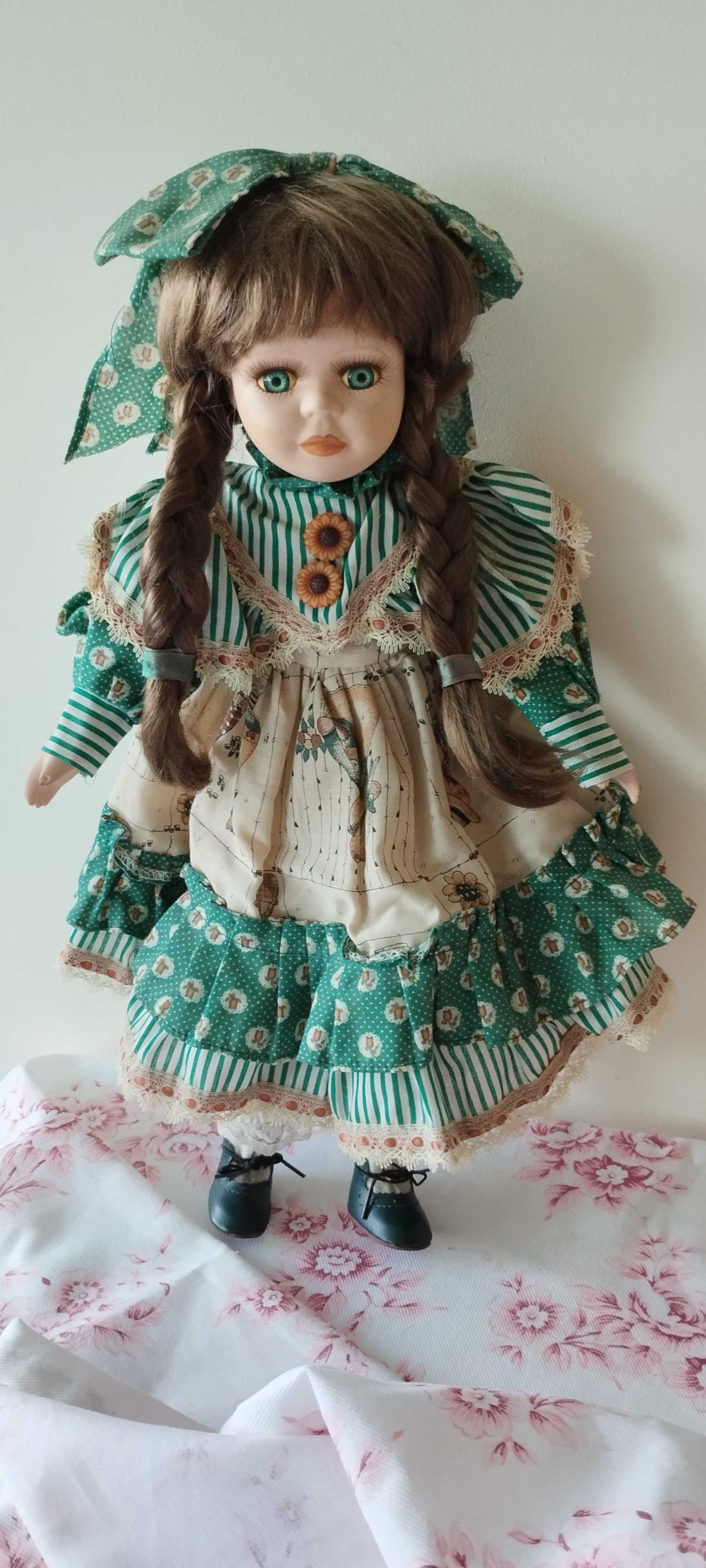 Boneca de porcelana