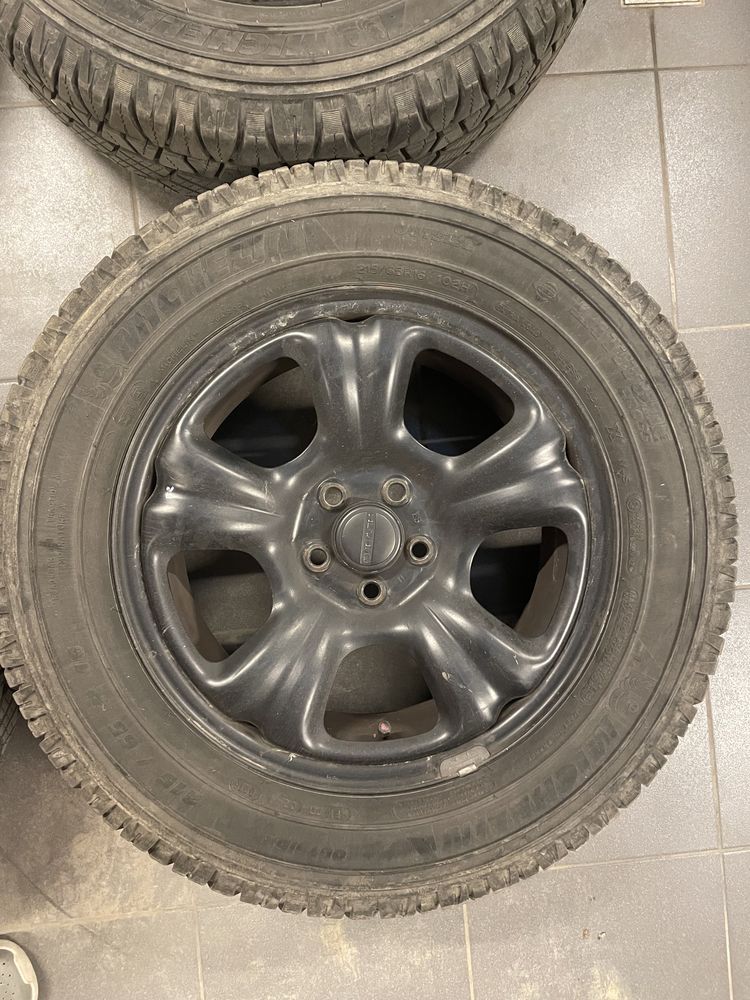 4 koła SUBARU Forester 16x6 1/2J czarny mat + MICHELIN LATITUDE CROSS