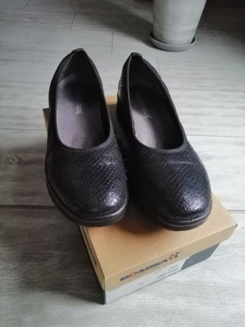 Buty damskie rozm. 39