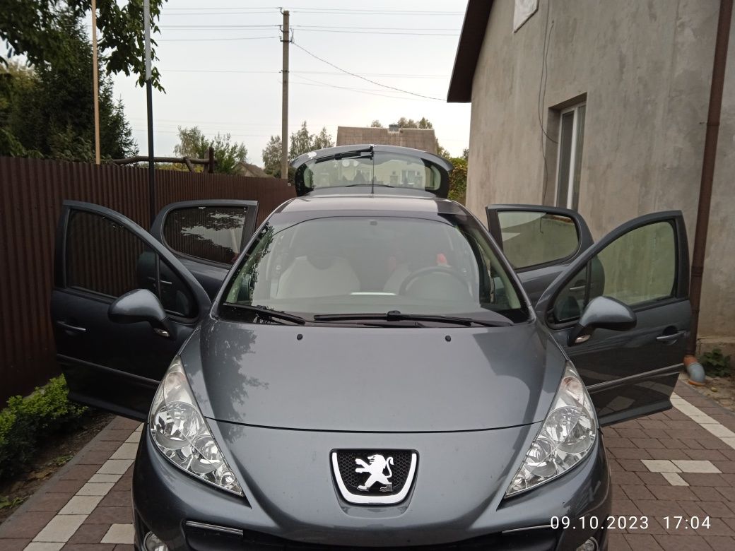 Peugeot 207 2011 рік