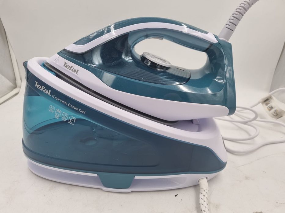 Tefal żelazko z generatorem pary SV6115