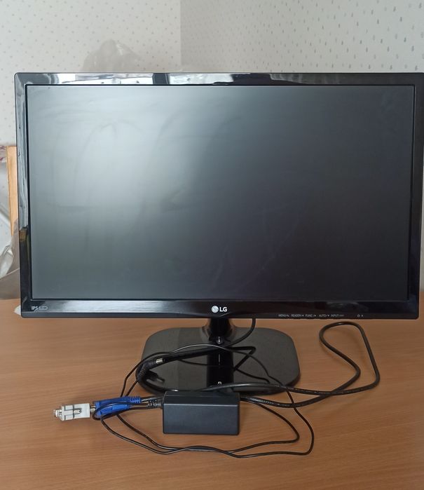 Монітор LG 22MP48A-P + блок живлення