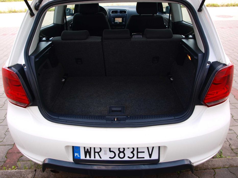 Wypożyczalnia Aut Wynajem Samochodów VW Polo 1.4B+LPG Bardzo Ekonomicz