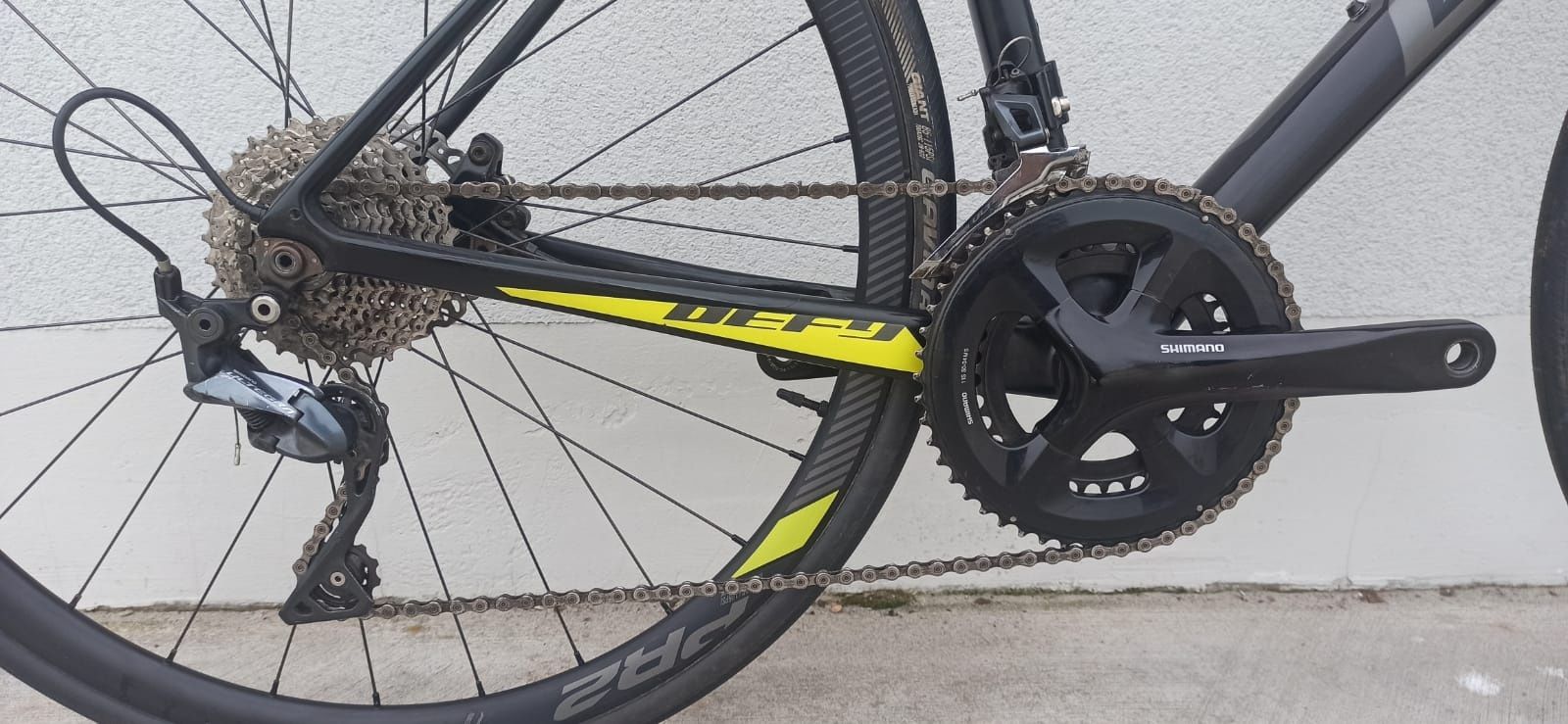 GIANT DEFY ADVANCED 1, Shimano (hydraulika/sztywne osie), Rozmiar 56