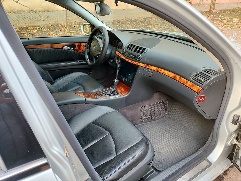 Продам Мерседес Бенц Е 211