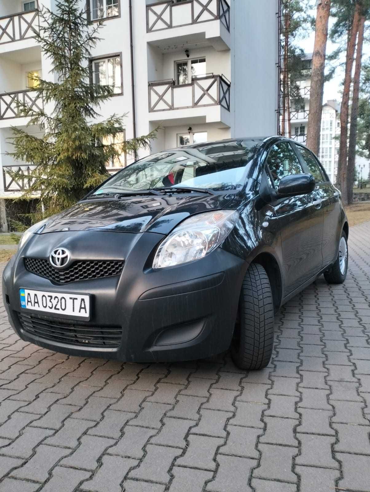 Продаж авто Toyota Yaris авто в хорошому стані