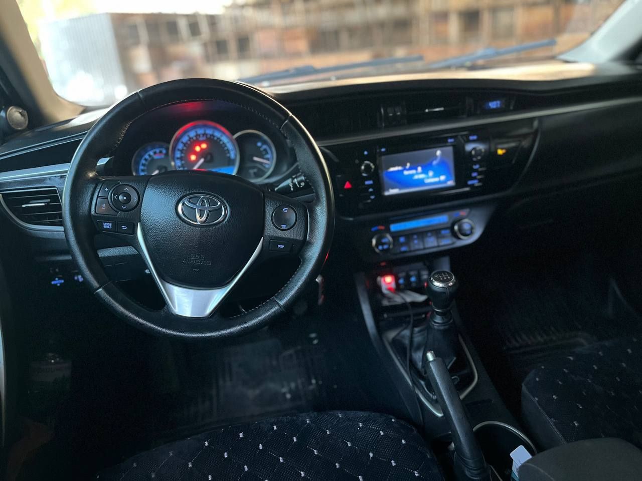 Toyota Corolla 1.6 газ/бенз. 2016