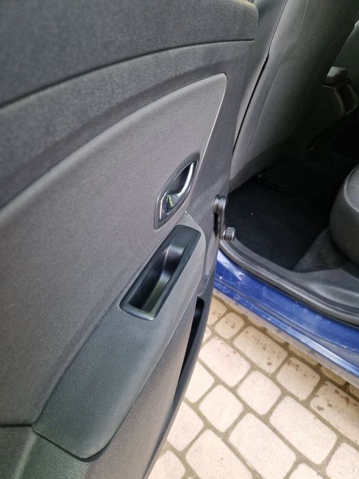 Рено меган універсал