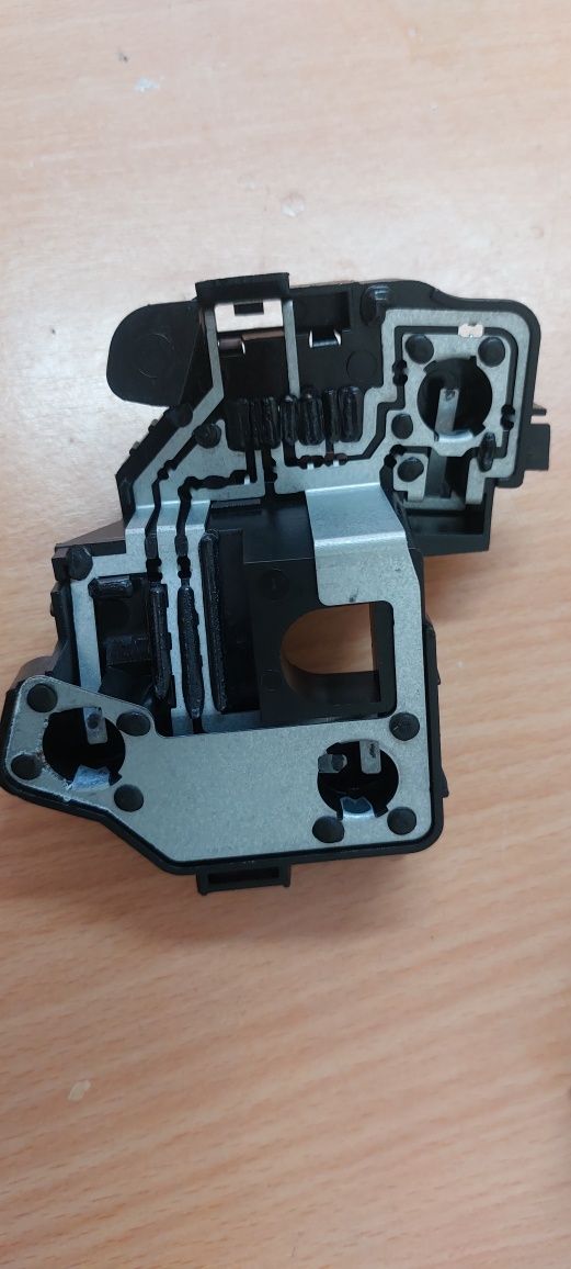 Suporte lâmpadas farolins trás peugeot 206 ano2000 a 2005
