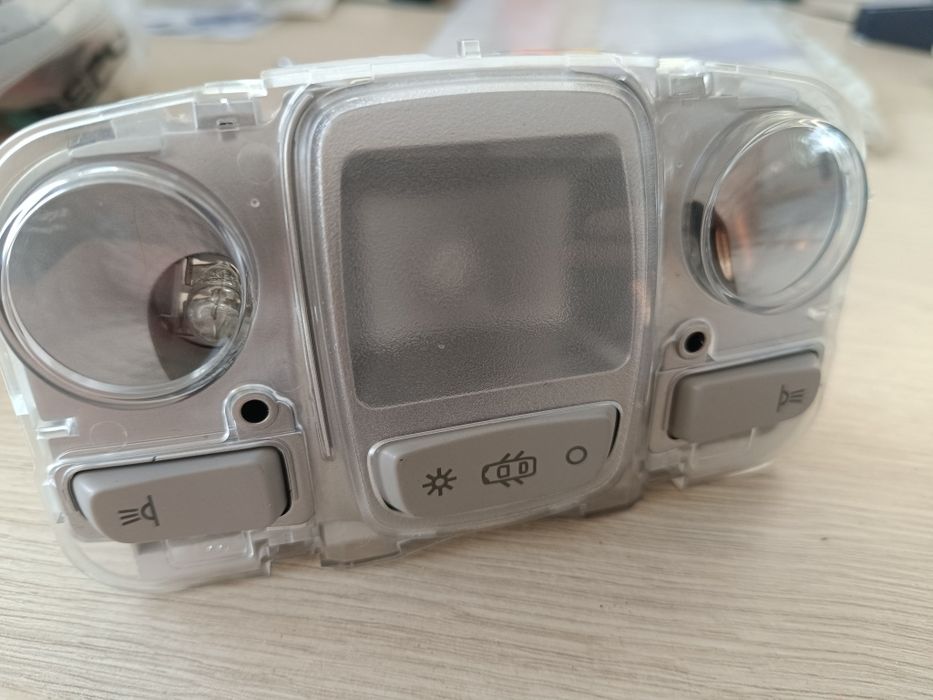 Lampa wnętrza Berlingo rifter toyota