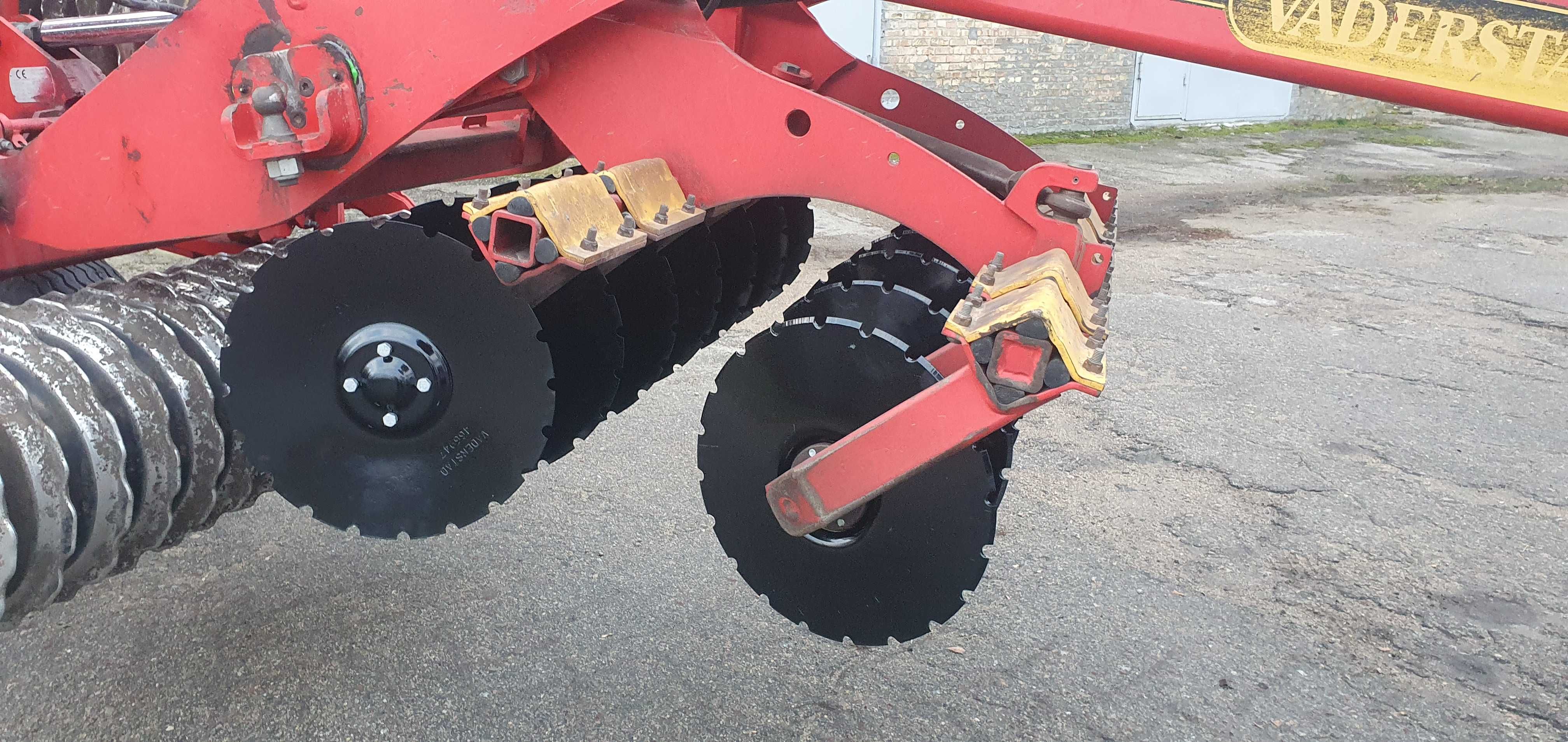 Дисковий культиватор Väderstad Carrier 650