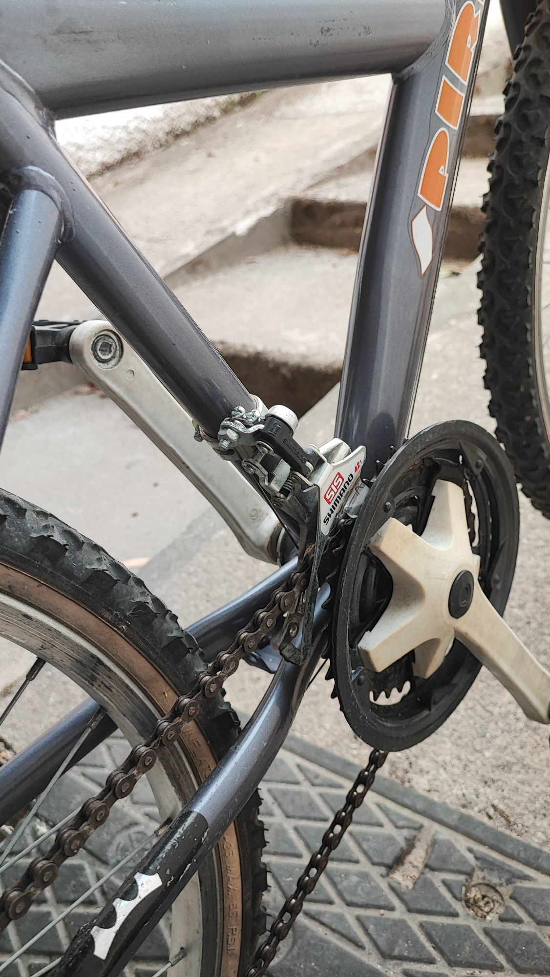 Bicicleta Dirt 24 SHIMANO - 21v