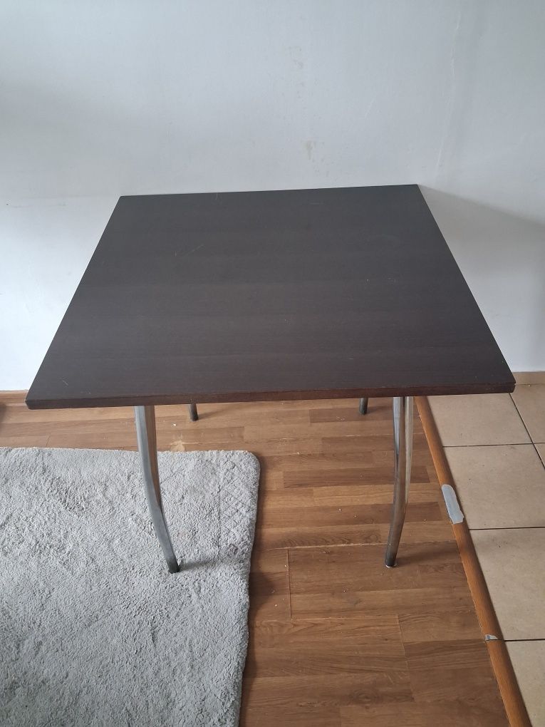 Stół,blat drewniany nóżki metalowe.