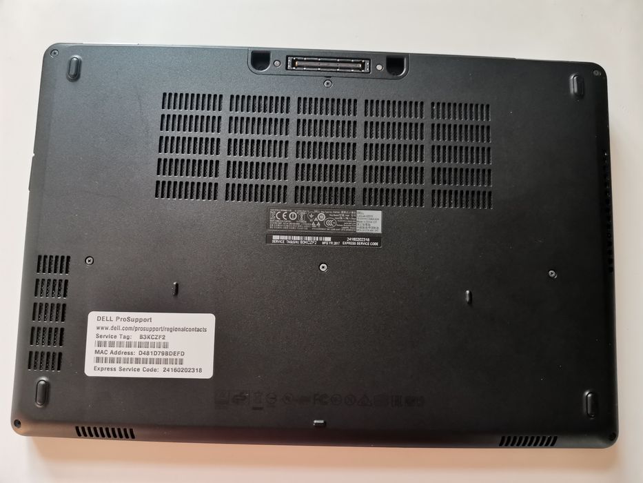 Dell lattitude E5570 i7 6820HQ 16gbDDR4 M370 1TB SSD IPS FHD
