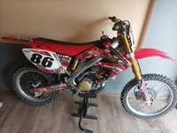 Honda  crf  250.