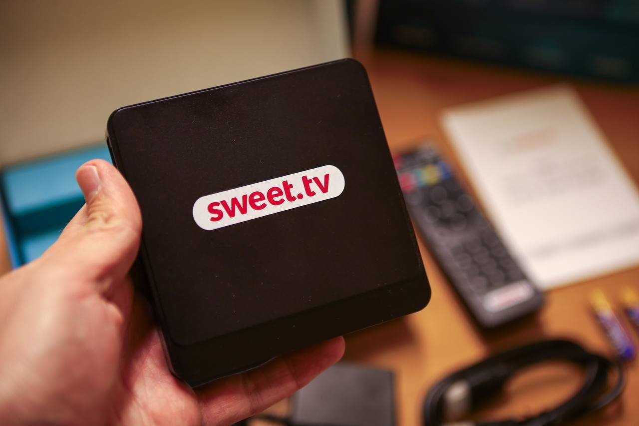 Медіаплеєр Android TV-приставка iNext 5 SWEET.TV Box UltraHD