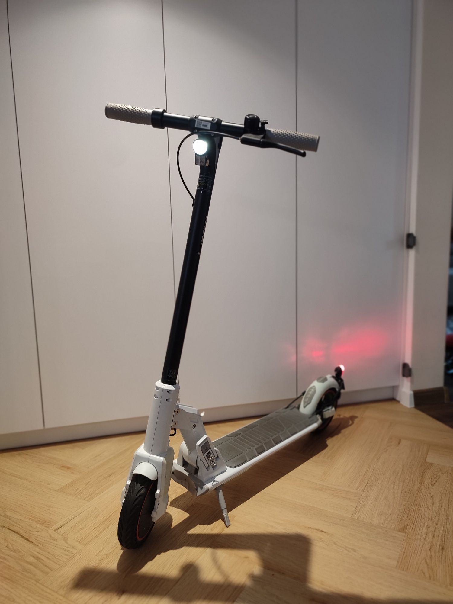 Hulajnoga elektryczna Lenovo Electric Scooter M2 Biały