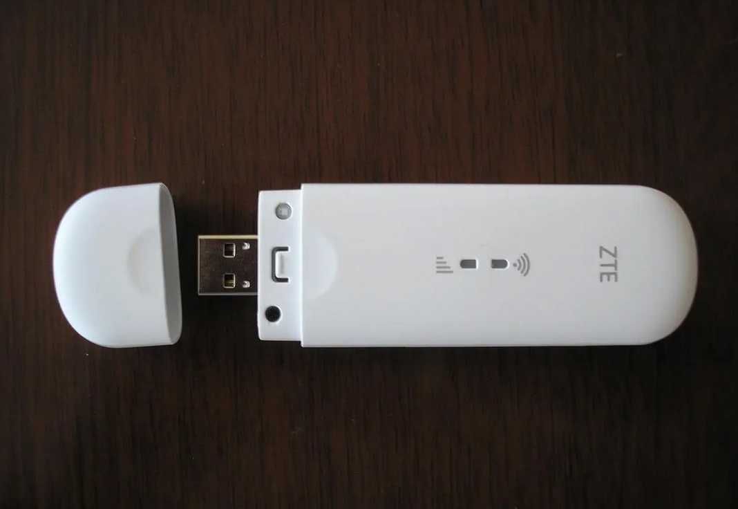 Роутер модем WIFI 4G LTE ZTE MF 79 U GSM USB   два выхода под антенну