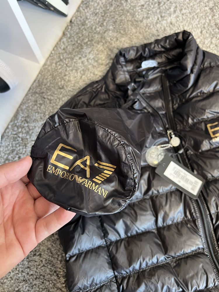 Жилетка EA7 безрукавка armani армані оригінал