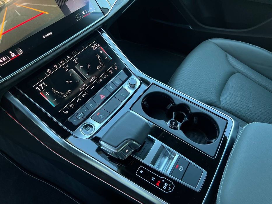 Audi Q8 2020 S-Line