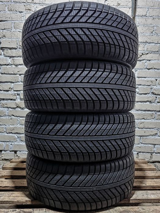 225/50r17 GoodYear | 8.5mm | 2022 | Преміум всесезонні шини | Як нові
