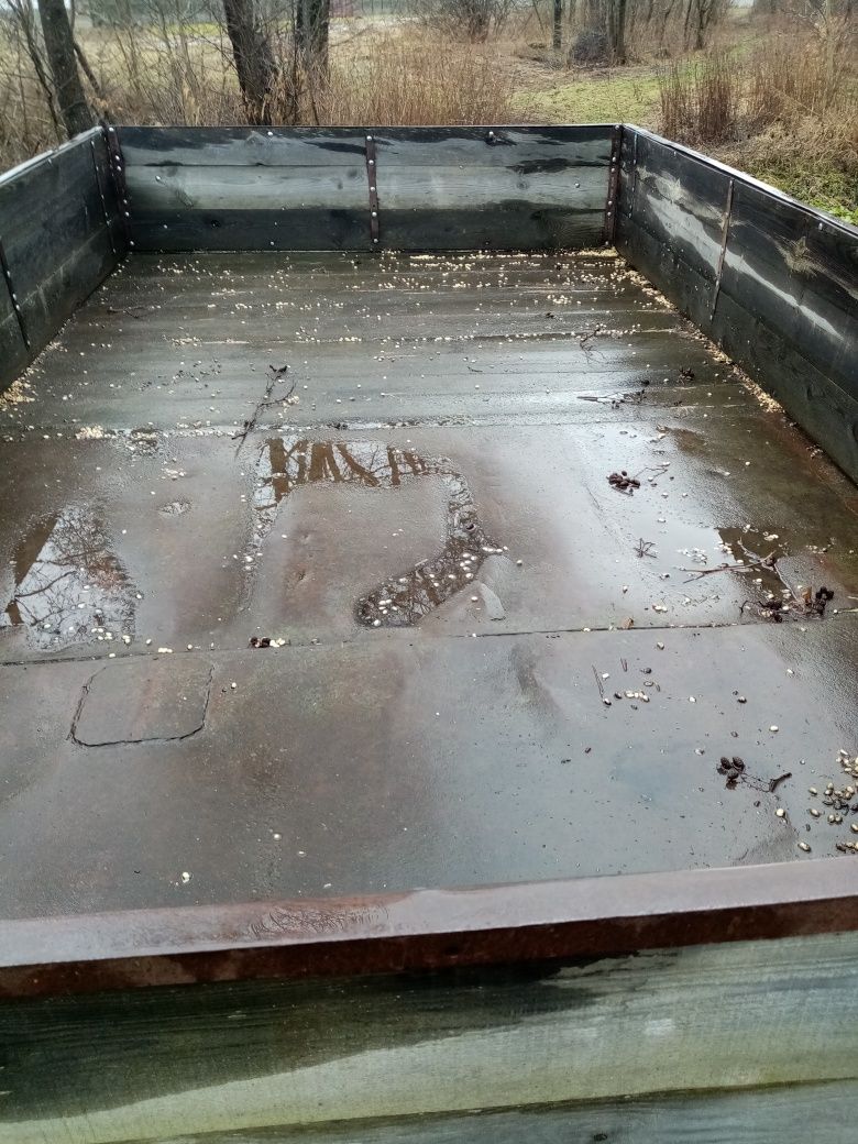 Причіп зіловський