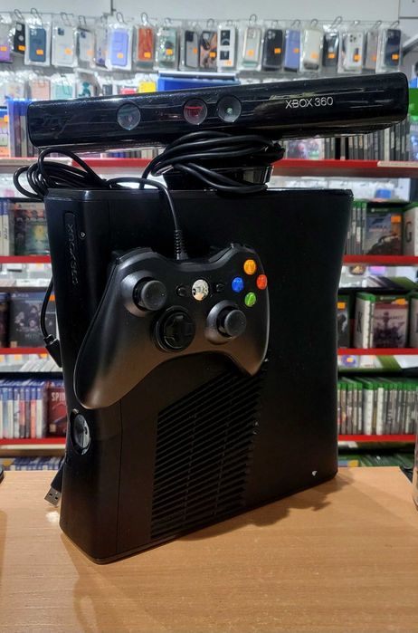 Konsola Xbox 360, pad, kinect, pamięć 250 GB