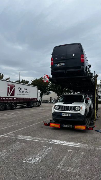 Jeep Renegade 4X4 Calosc w oryginale