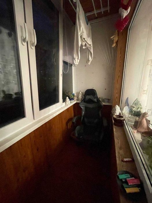 Сдам трикімнатну квартиру біля метро дарниця лівий берег