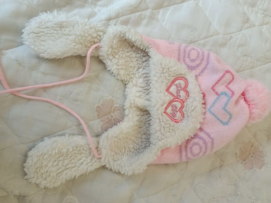 Теплі,зимові шапки,комплекти,рукавиці на дівчинку