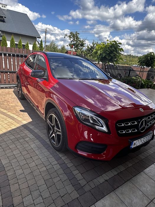 Mercedes GLA pakiet AMG niski przebieg piękny