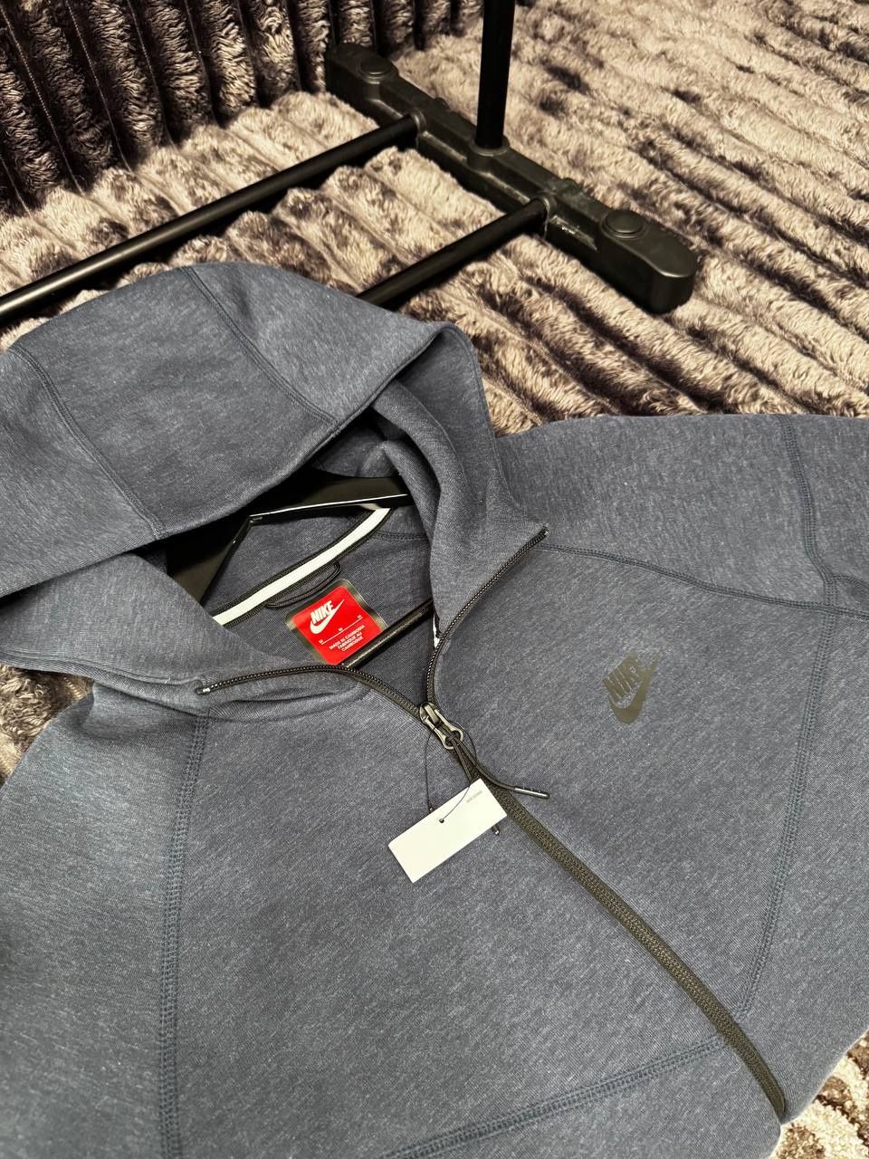 Nike tech fleece new